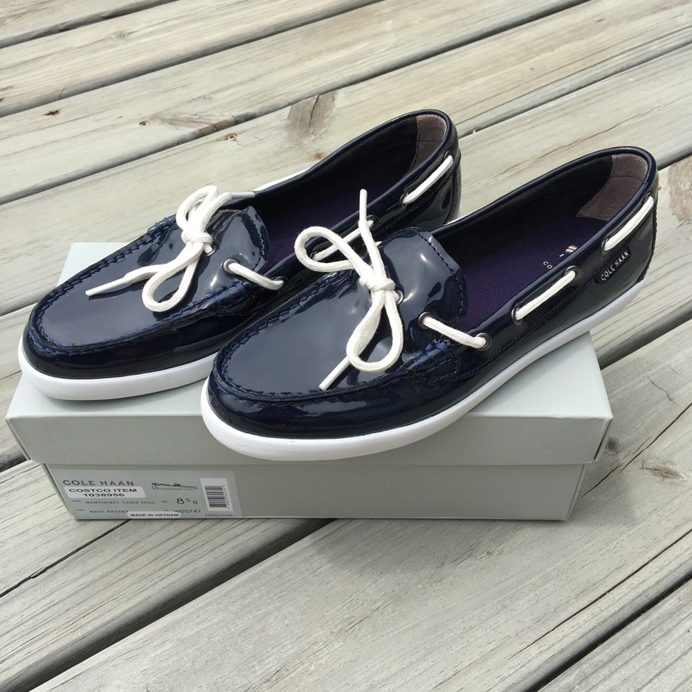 NWB Cole Haan Navy Patent Moccasins Size 8.5B 🌸